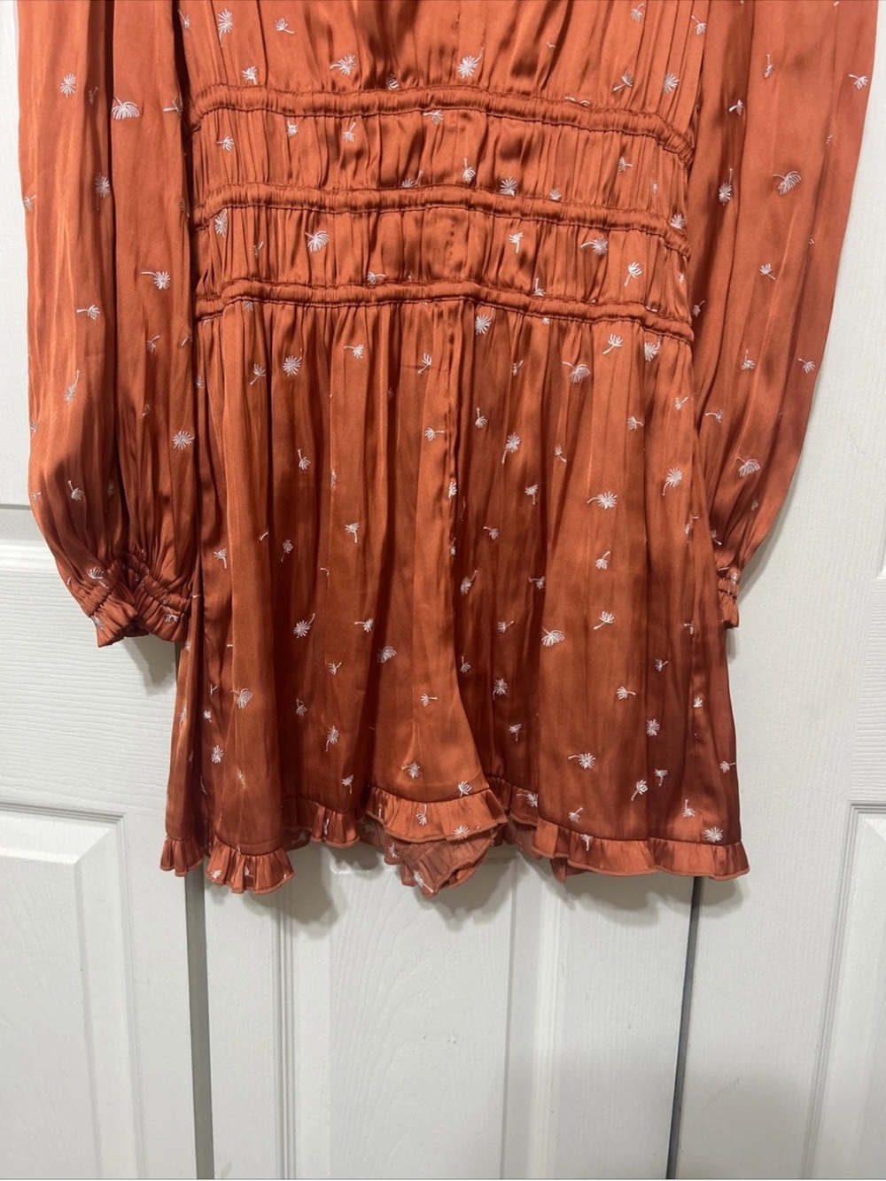 NWT Maje Rust Floral Satin V-Neck Smocked Romper Sz 4 UK T38 so cute! 385$ NWT - Picture 6 of 11